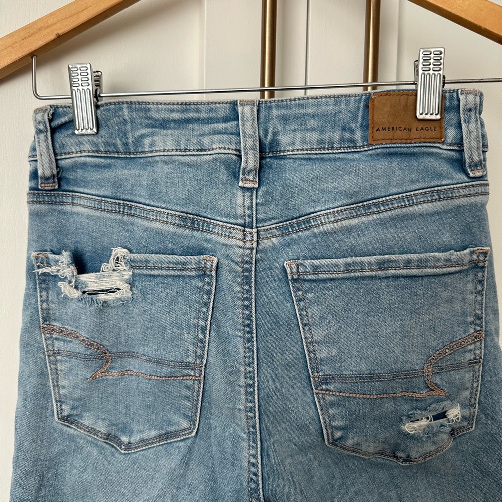 American Eagle Outfitters Light Blue Flare Jeans - Picture 3 of 6